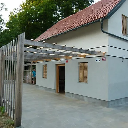 Dom wakacyjny Vineyard Smerke 2 Rožempelj